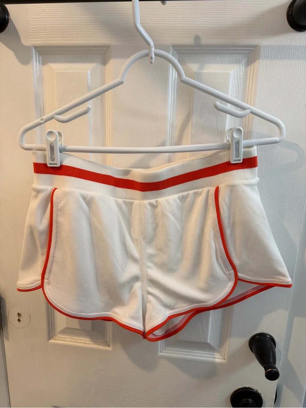 FREE PEOPLE MOVEMENT White and Orange Trim Women’s Athletic Shorts, Sz Med - Picture 2 of 6